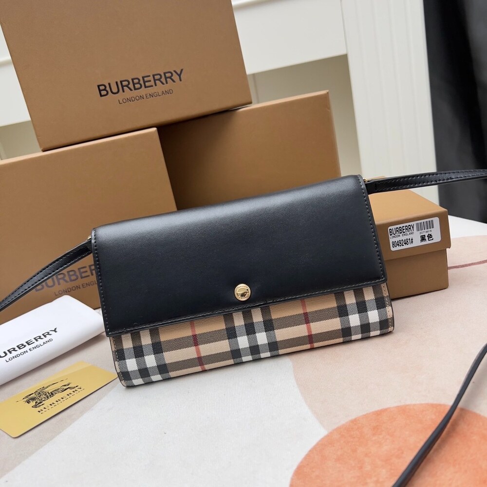 Burberry Vintage Check Leather Wallet